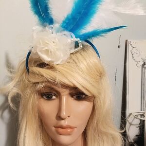 Chic Blue and White Feathered Hairband